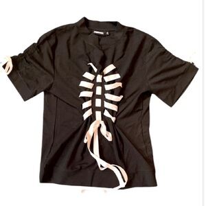 Jawbreaker Black T-Shirt with White Skeleton Ribbon Detail size medium